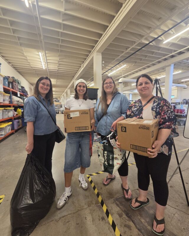 A heartfelt thank you to @linkinghopewpg for welcoming our team into your beautiful new space! 💜

We were grateful for the opportunity to tour your new facility, take part in your Agency Day, and pick up essential items that will go directly to supporting the women, gender-diverse people, and families we serve.

Your commitment to connecting surplus goods with community organizations helps ensure that essential items reach those who need them most. We're thankful to partner with an organization that makes such a meaningful impact across our community.

Congratulations on your wonderful new space—we absolutely love it and can't wait to see all the incredible work that will happen there!

Thank you for your partnership and for helping make hope and dignity possible, one essential item at a time. 

#FGWRC #ThankYou #LinkingHope #CommunityPartnership #WinnipegCommunity #EssentialNeeds #StrongerTogether #Gratitude #CommunitySupport #NonProfitPartnership